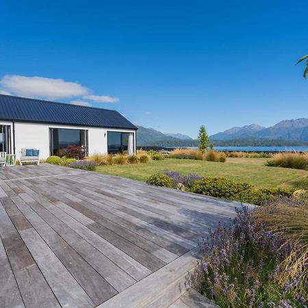 Lake House - Te Anau Holiday Home Bagian luar foto